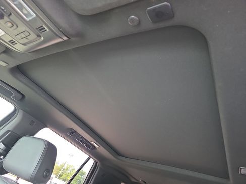 Used 2023 GMC Yukon Denali AWD/4WD image 30