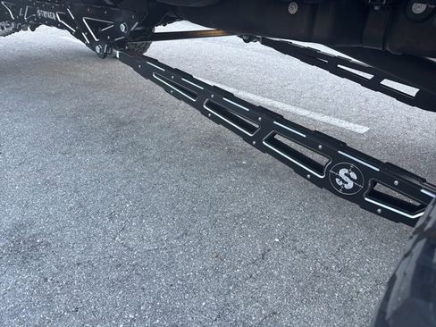 Used 2025 Ford F250 Platinum image 19