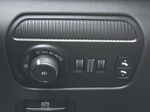 Used 2022 Jeep Grand Wagoneer Series II w/ Premium Group II image 24