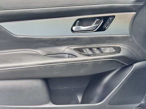 Certified 2025 Nissan Murano SL image 18