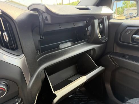 Used 2019 Chevrolet Silverado 1500 Custom Trail Boss w/ Custom Convenience Package AWD/4WD image 31