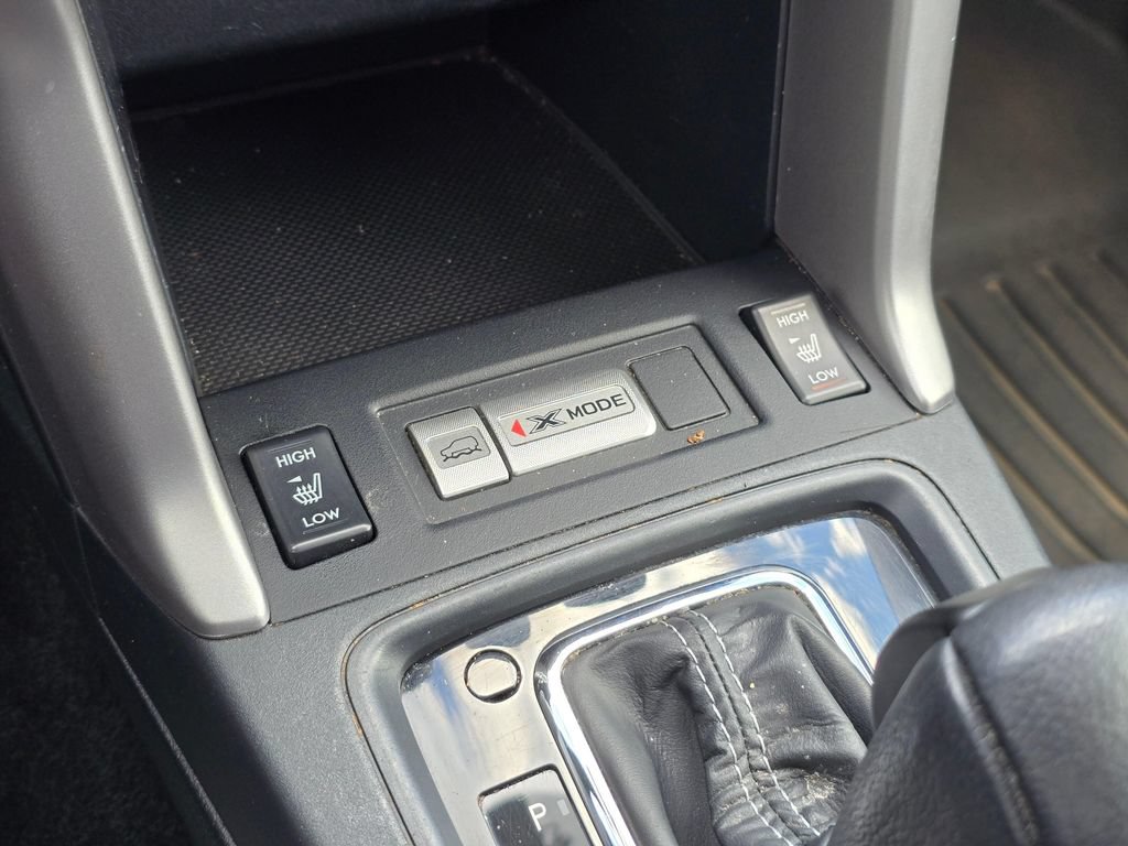 Used 2015 Subaru Forester 2.5i Touring w/ Eyesight & Navigation System AWD/4WD image 24