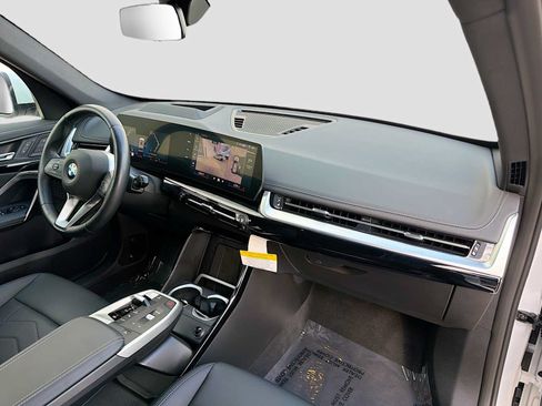 Certified 2026 BMW X1 xDrive28i AWD/4WD image 8