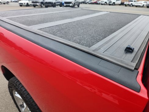 Used 2016 RAM 1500 Express image 36