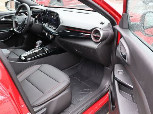 New 2026 Chevrolet Trax RS w/ Sunroof Package image 41