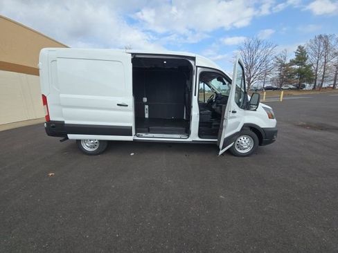 New 2026 Ford Transit 250 148 Medium Roof Extended AWD image 9