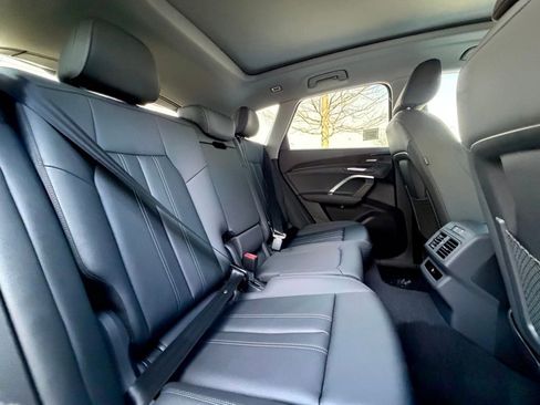 New 2025 Audi Q5 Premium Plus image 36