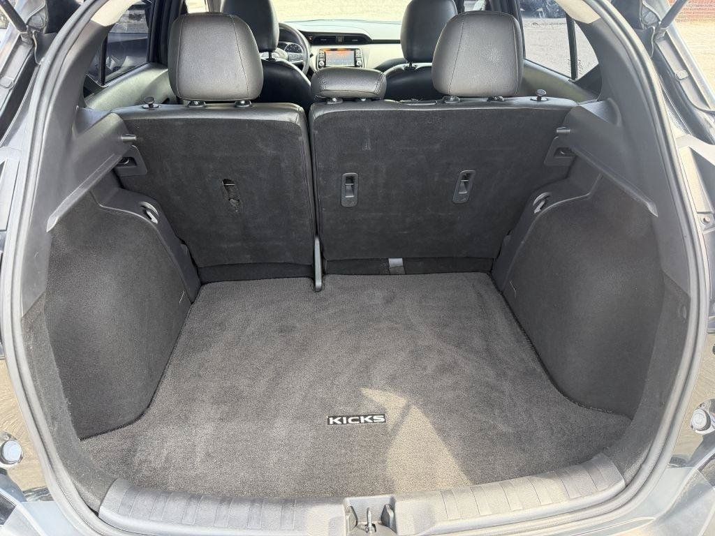 Used 2019 Nissan Kicks S FWD image 18