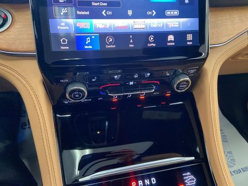 Used 2023 Jeep Grand Cherokee Summit image 41