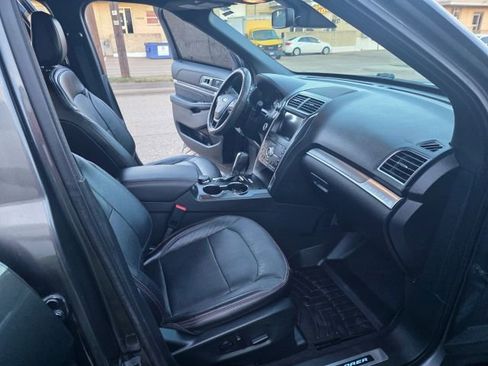 Used 2019 Ford Explorer Sport w/ Equipment Group 401A image 8