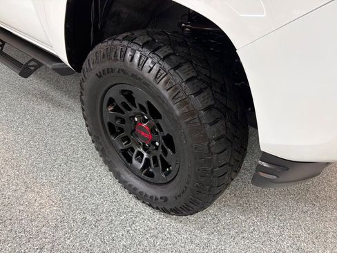 Used 2023 Toyota Tacoma SR image 5