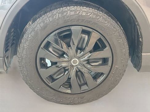 Used 2017 Toyota RAV4 LE w/ Carpet Mat Package image 25