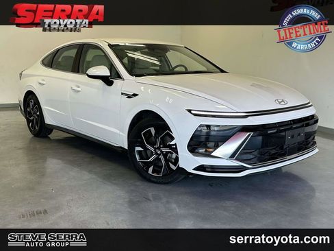Used 2025 Hyundai Sonata SEL FWD image 1