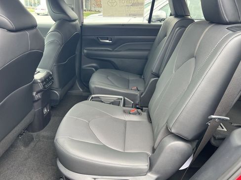New 2026 Toyota Grand Highlander Platinum image 19