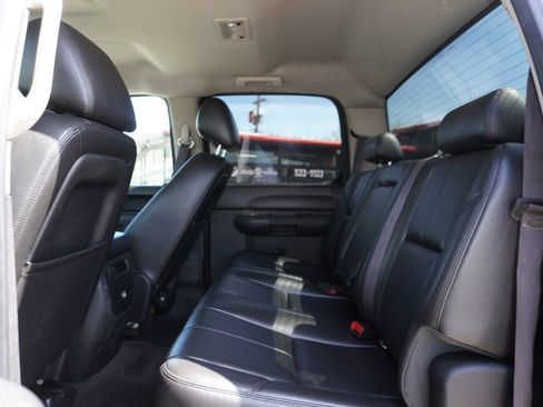 Used 2014 GMC Sierra 2500 SLE w/ SLE Preferred Package AWD/4WD image 25