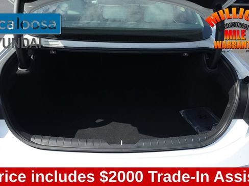 Used 2025 Hyundai Sonata SEL FWD image 10