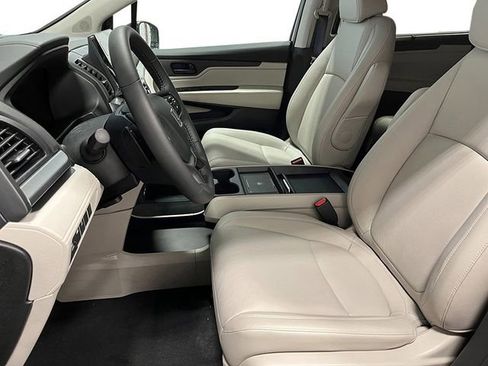 New 2026 Honda Odyssey EX-L image 8