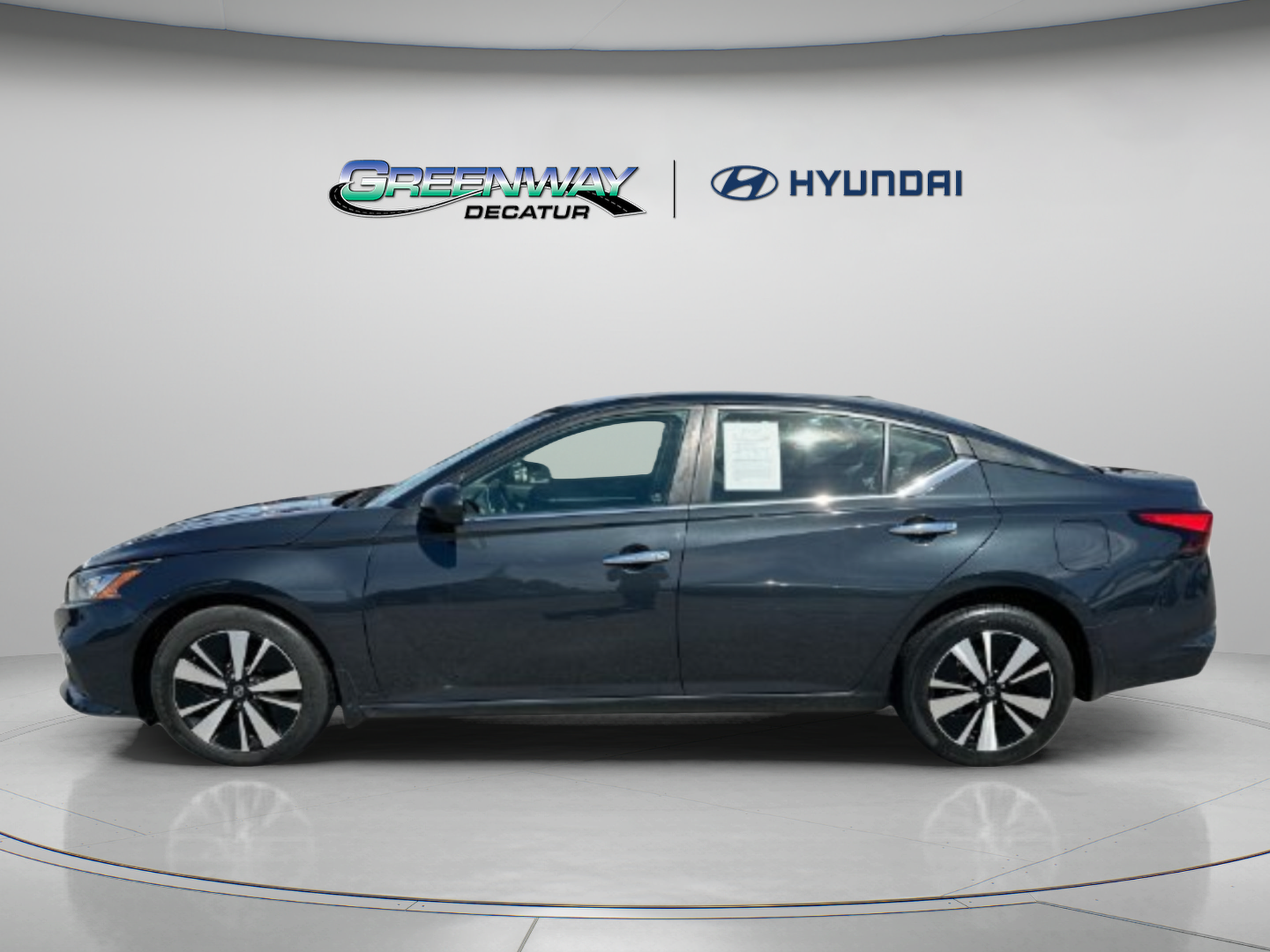 Used 2022 Nissan Altima 2.5 SV AWD/4WD image 5