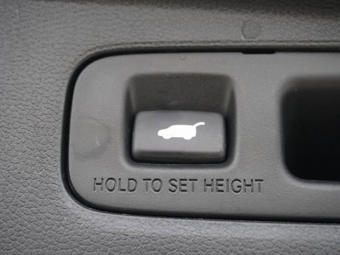 Used 2023 Honda CR-V EX-L image 9