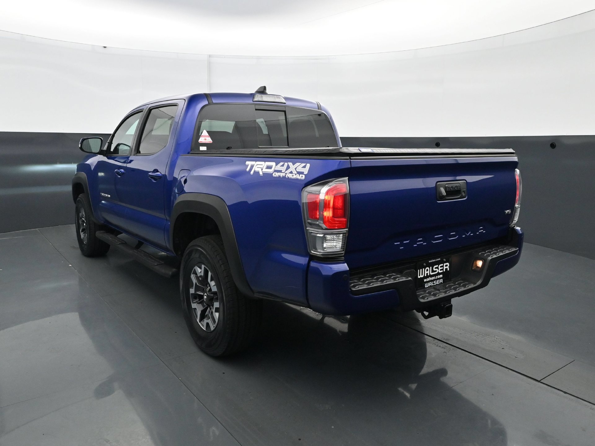 Used 2022 Toyota Tacoma TRD Off-Road w/ TRD Premium Off Road Package AWD/4WD image 5