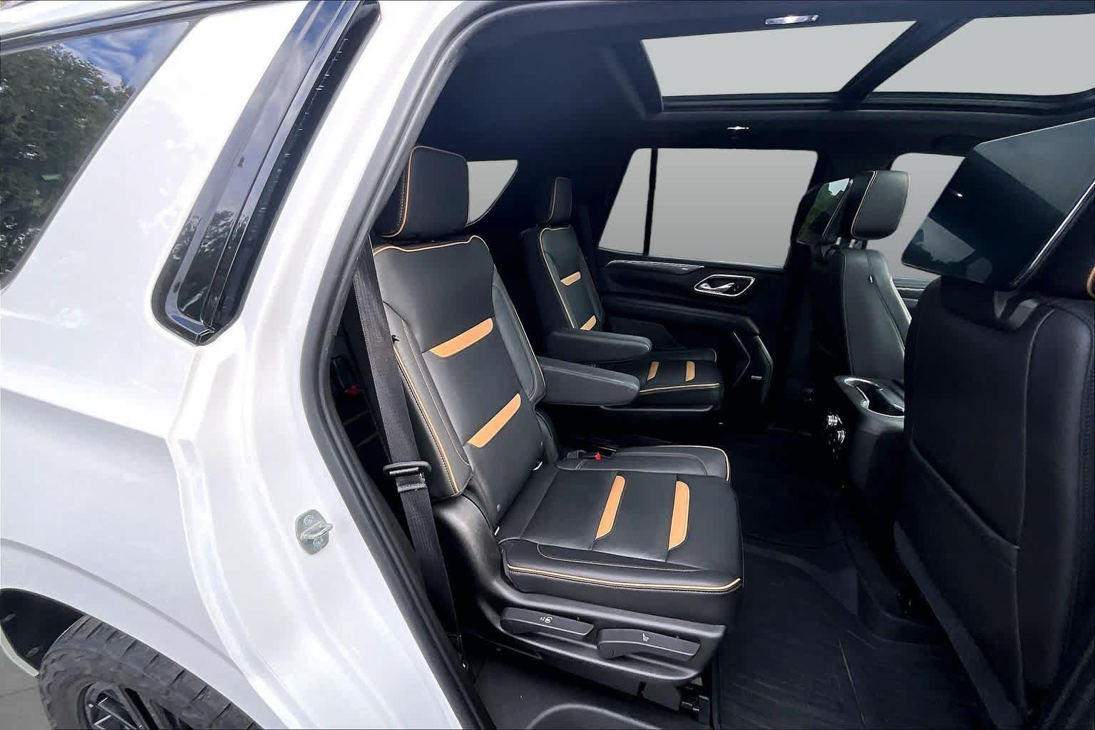 Used 2021 GMC Yukon AT4 w/ AT4 Premium Plus Package AWD/4WD image 20