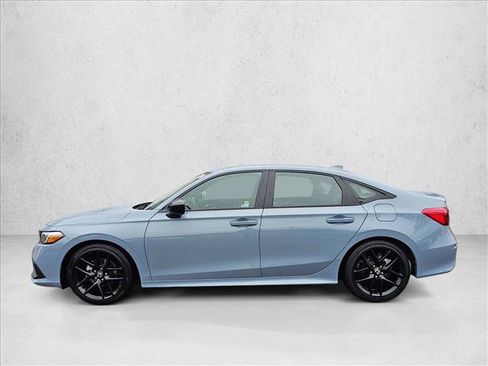 Used 2024 Honda Civic Sport image 2