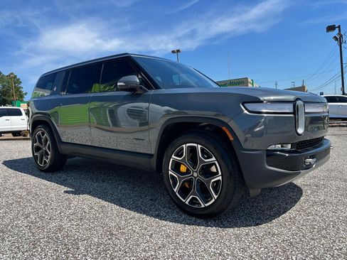 Used 2024 Rivian R1S Adventure AWD/4WD image 7