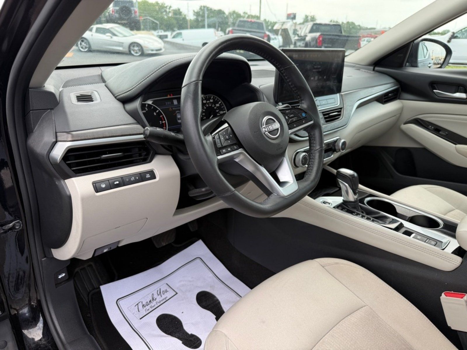 Used 2023 Nissan Altima 2.5 SV w/ SV Premium Package AWD/4WD image 19