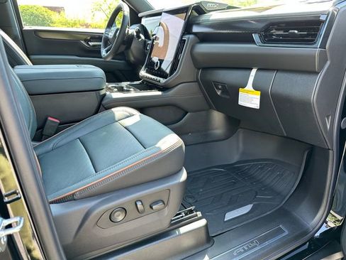 New 2026 GMC Yukon XL AT4 w/ AT4 Premium Package AWD/4WD image 26