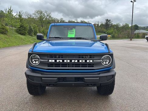 New 2025 Ford Bronco 4-Door AWD/4WD image 7