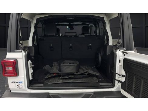 Used 2022 Jeep Wrangler Unlimited Rubicon 4xe w/ Safety Group AWD/4WD image 25