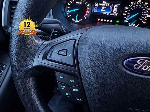 Used 2016 Ford Edge SE image 31