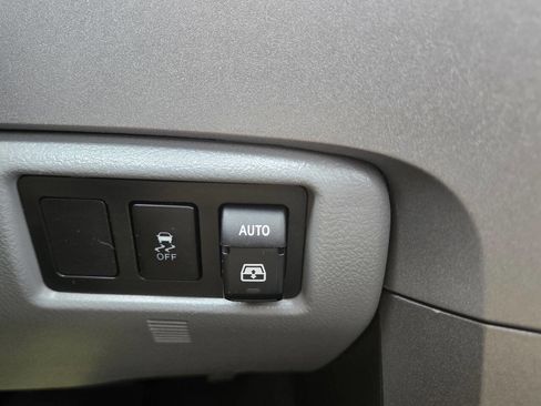 Used 2013 Toyota Sequoia Limited image 27