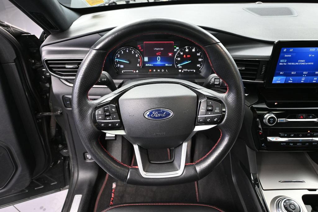 Used 2023 Ford Explorer ST-Line AWD/4WD image 22
