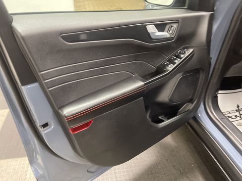 Used 2025 Ford Escape ST-Line image 10