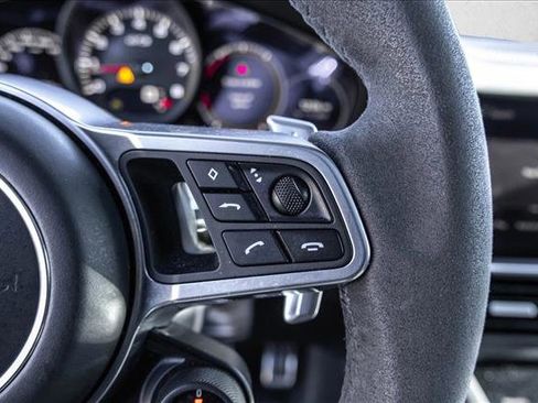 Used 2022 Porsche Cayenne GTS image 15