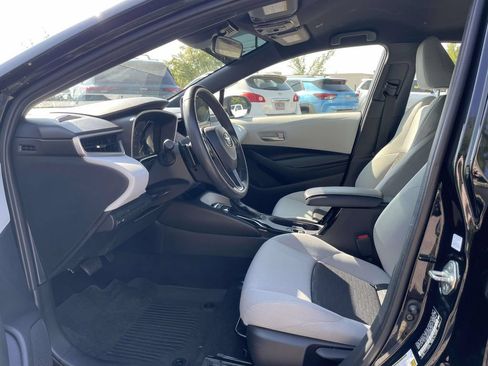 Used 2025 Toyota Corolla SE FWD image 15