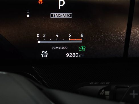 Used 2025 INFINITI QX80 Luxe AWD/4WD image 25