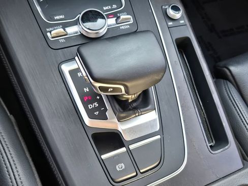 Used 2019 Audi Q5 2.0T Premium Plus w/ Premium Plus Package image 25