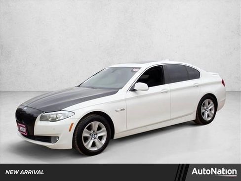 Used 2013 BMW 528i xDrive Sedan image 1