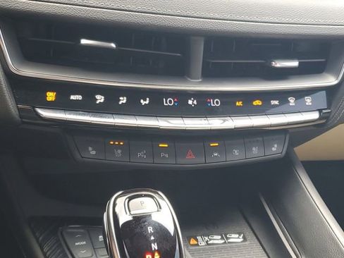 Used 2025 Cadillac CT5 Premium Luxury RWD image 19