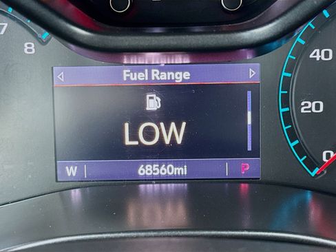 Used 2021 Chevrolet Colorado Z71 AWD/4WD image 8