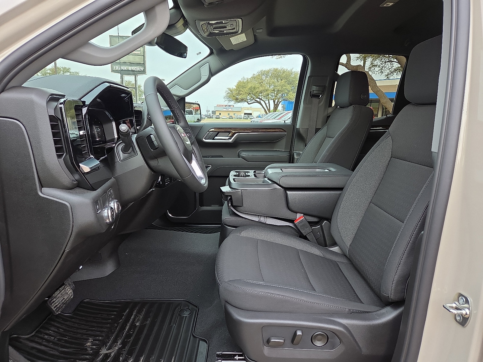 New 2026 GMC Sierra 1500 SLE w/ Preferred Package RWD image 12