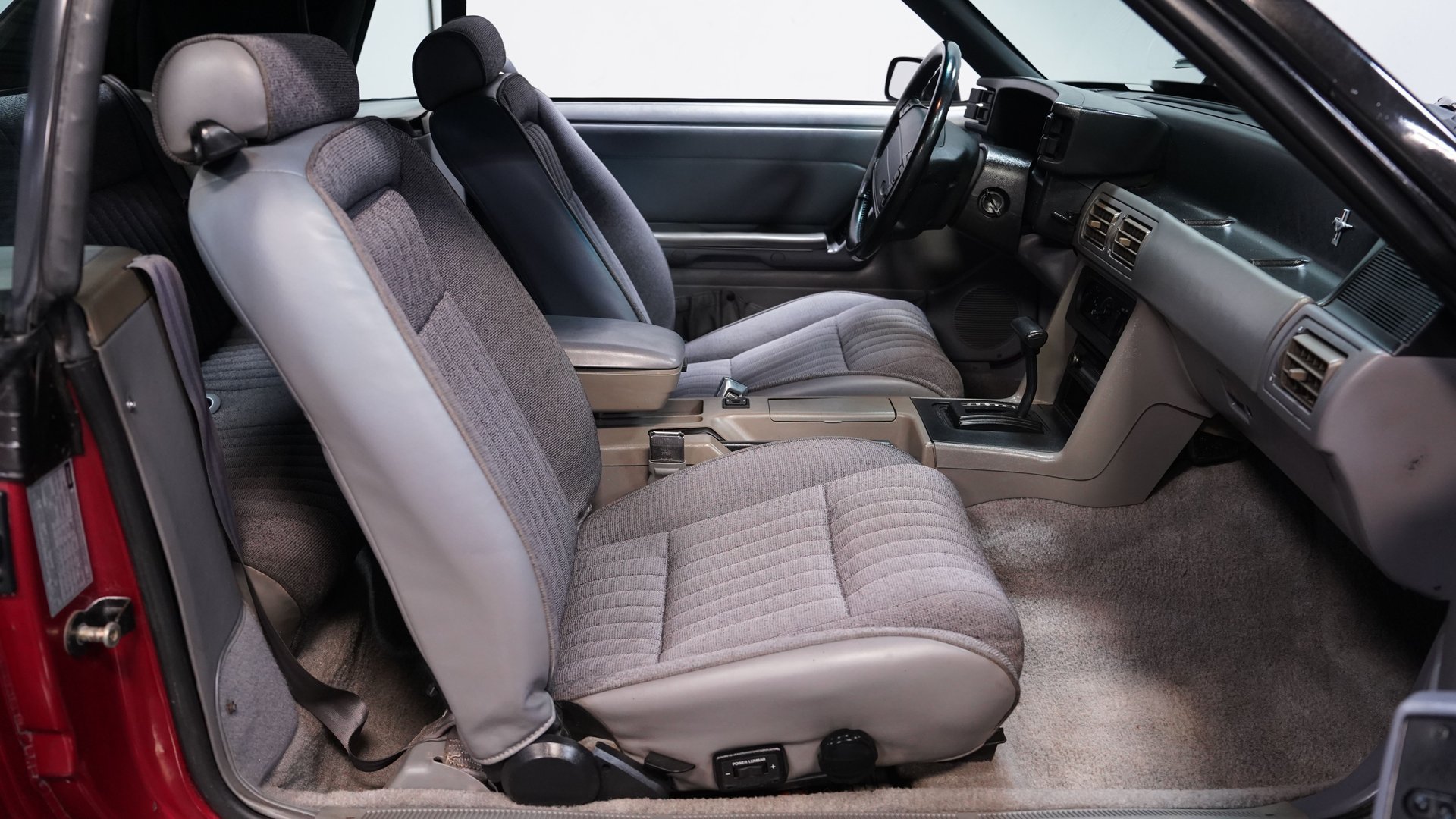 Used 1993 Ford Mustang LX RWD image 39