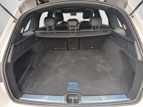 Used 2022 Mercedes-Benz GLC 300 image 6
