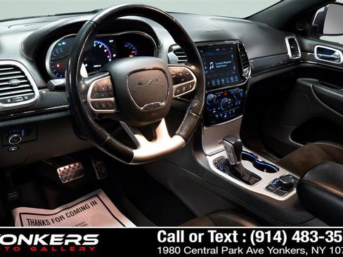 Used 2021 Jeep Grand Cherokee SRT image 39