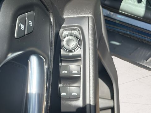 Used 2021 Chevrolet Silverado 1500 Custom RWD image 13