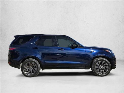 Used 2022 Land Rover Discovery S R-Dynamic image 4