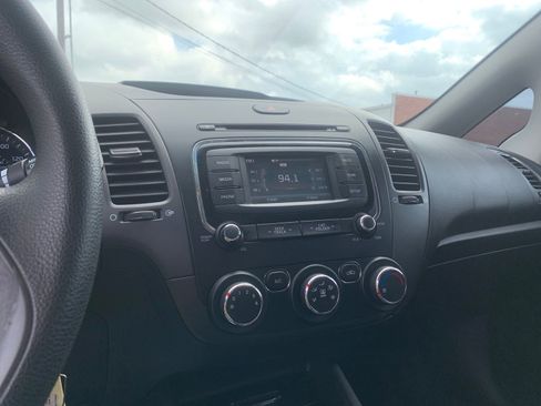 Used 2017 Kia Forte LX w/ LX Popular Package image 20