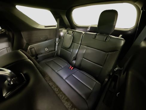 Used 2025 Ford Explorer ST-Line image 30